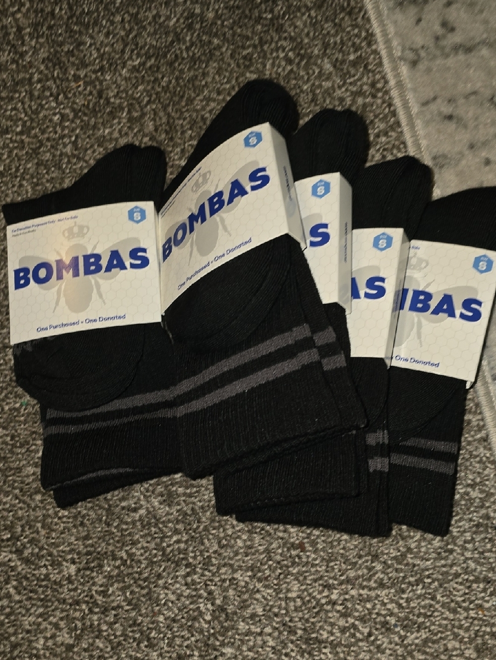 $5 MUST BUNDLE - NWT Bombas Men's Black Crew Socks with Gray Stripe Accents